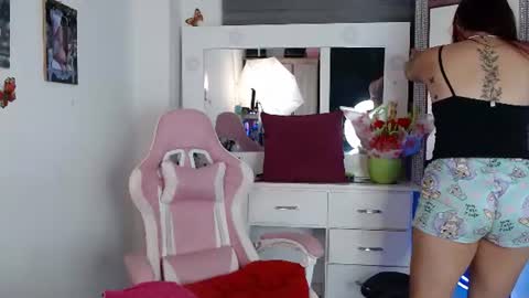 Snapshot of valeryy_sexyy chatting on June 2026 11:59:01 AM --- online show from June 2026 11:59:01 AM