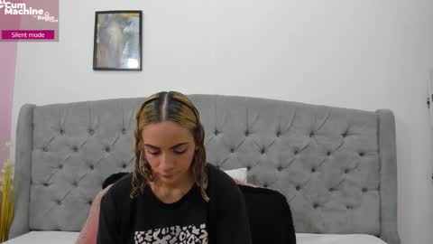 Valesskahall online show from October 2025 12:11:01 PM