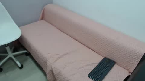 valevicious online show from January 2025 12:52:01 PM