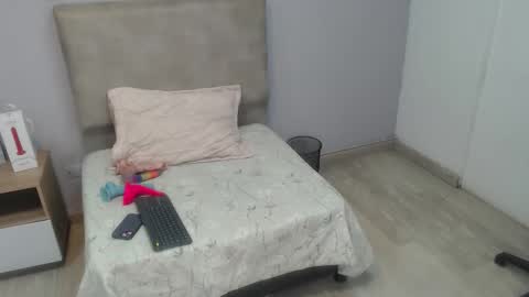 valevicious online show from October 2025 07:27:01 PM