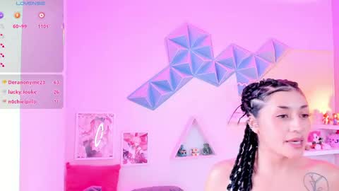 Snapshot of valkiria_ponce chatting on May 2026 03:52:02 PM Valkiria online show from May 2026 03:52:02 PM