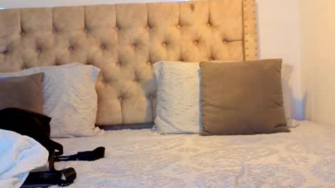 Valkiry Monts online show from May 2026 03:08:01 PM