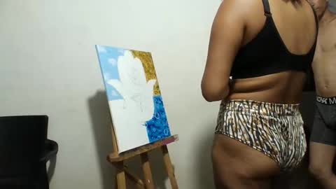 valkyazrael online show from April 2026 11:55:02 PM