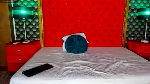 Valerie Val V online show from October 2025 07:45:02 PM