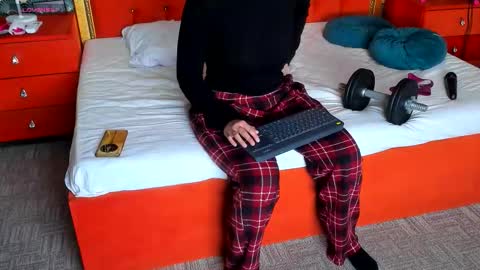 Valerie Val V online show from March 2026 09:12:01 PM