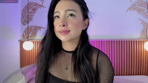 valleriie_ online show from March 2026 04:43:01 PM