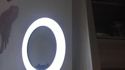 Snapshot of valloletsamar chatting on January 2025 12:03:02 PM Vallolet Peach online show from January 2025 12:03:02 PM