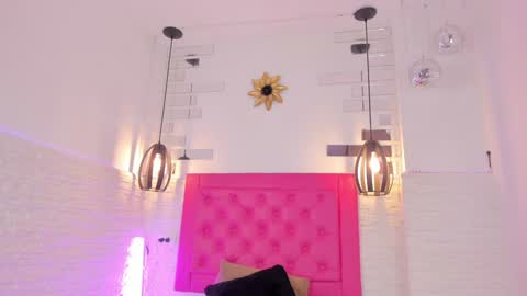 Snapshot of valloletsamar chatting on January 2025 11:21:02 AM Vallolet Peach online show from January 2025 11:21:02 AM