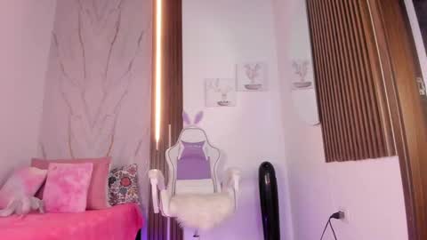 Snapshot of valloletsamar chatting on September 2025 11:03:01 AM Vallolet Peach online show from September 2025 11:03:01 AM