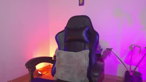 Vamp Noah and Dan online show from April 2026 12:37:02 AM