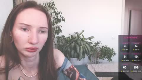 Snapshot of vampire_valentine chatting on May 2026 08:33:01 AM Mollyy Valentine online show from May 2026 08:33:01 AM