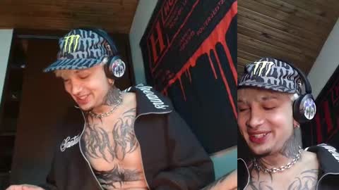 david guzman i model independenthelp me with a thumbs up online show from February 2025 07:09:01 AM