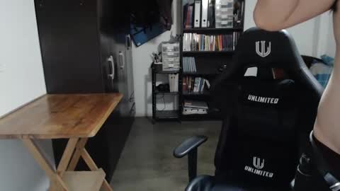 Snapshot of vancoserx111 chatting on January 2025 01:34:02 AM vancoserx111 online show from January 2025 01:34:02 AM