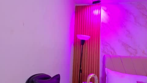 Snapshot of vane_coral chatting on February 2026 11:13:01 AM vane_coral online show from February 2026 11:13:01 AM