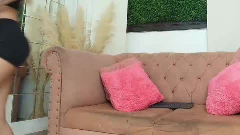 Snapshot of vanesa_chelia chatting on April 2026 12:00:02 PM Vane online show from April 2026 12:00:02 PM