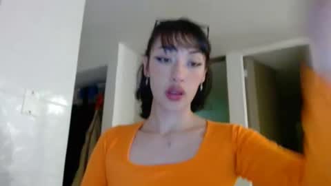 Vans online show from November 2025 05:39:02 AM