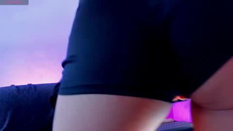 Snapshot of vanessa_gonzaless chatting on November 2025 07:03:01 PM Vanessa online show from November 2025 07:03:01 PM