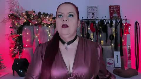 Vanessa online show from December 2025 12:12:01 PM