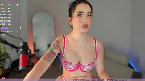Snapshot of vanessa_sexxy chatting on January 2025 01:37:02 AM vanessa sexxy online show from January 2025 01:37:02 AM