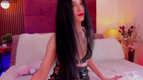 Vanessa Diamond online show from March 2026 07:01:01 AM