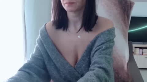 Vanessa online show from October 2025 11:09:01 AM