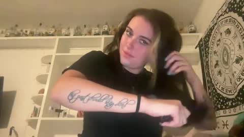 vanessaluvs2play online show from September 2025 11:54:01 PM