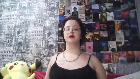 Snapshot of vanessashadow chatting on October 2025 04:33:01 PM vanessashadow online show from October 2025 04:33:01 PM