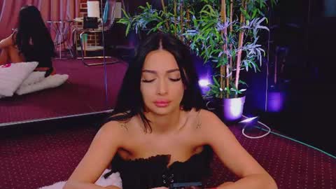 Vanessa online show from June 2026 01:37:02 PM