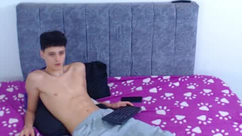 Ruby and Vanie online show from May 2026 01:03:01 AM