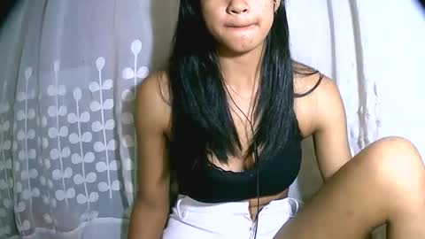 vanih27 online show from November 2025 08:29:01 PM