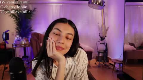 Snapshot of vanilla_velvet chatting on December 2025 12:19:01 AM Annabet online show from December 2025 12:19:01 AM