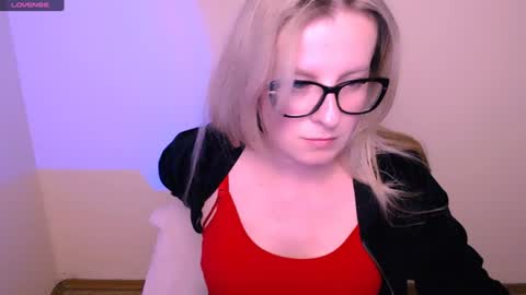 Snapshot of vanillaex_ chatting on June 2026 02:24:02 AM Mia online show from June 2026 02:24:02 AM