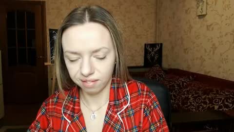 VanillaMuffin online show from February 2025 07:04:02 AM