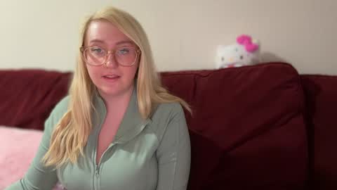 Snapshot of vanillapuddingpie chatting on January 2025 12:36:02 AM vanillapuddingpie online show from January 2025 12:36:02 AM