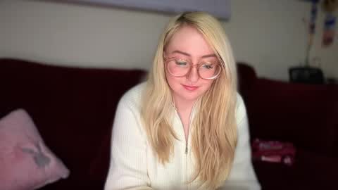 Snapshot of vanillapuddingpie chatting on February 2025 12:21:01 AM vanillapuddingpie online show from February 2025 12:21:01 AM