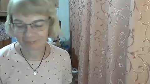 Vanillaxcreamy online show from December 2024 02:44:01 PM