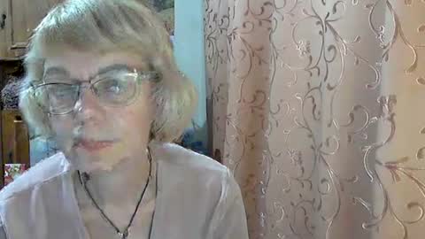 Vanillaxcreamy online show from December 2024 05:40:01 PM
