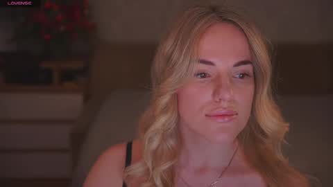 Sophie online show from January 2026 02:25:02 AM