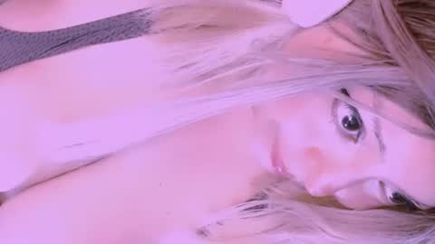 Snapshot of vanne_amet chatting on July 2026 11:07:02 PM free follow me online show from July 2026 11:07:02 PM