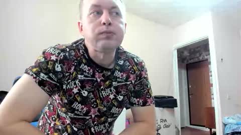 vano_822 online show from September 2025 12:39:01 PM