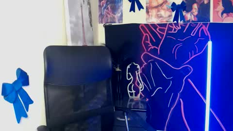 Vanessa online show from April 2026 04:41:01 PM