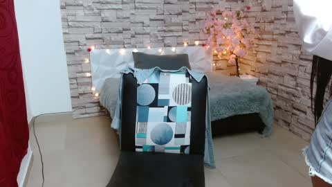 Snapshot of vanse_lust chatting on December 2024 10:49:02 PM Karuna online show from December 2024 10:49:02 PM