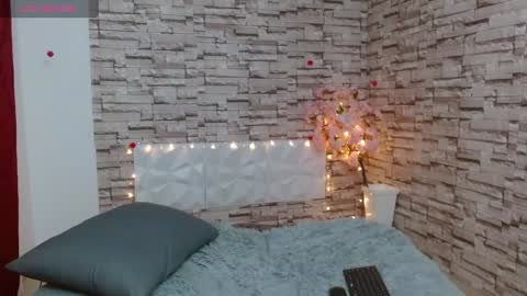 Snapshot of vanse_lust chatting on February 2025 12:20:02 AM Karuna online show from February 2025 12:20:02 AM