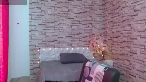 Snapshot of vanse_lust chatting on February 2025 06:15:02 PM Karuna online show from February 2025 06:15:02 PM