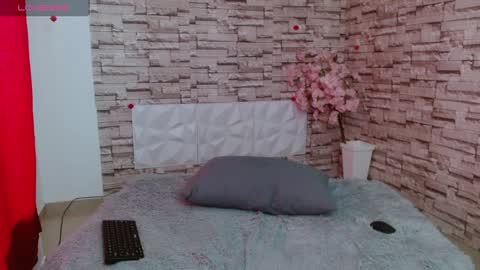 Snapshot of vanse_lust chatting on February 2025 10:21:01 PM Karuna online show from February 2025 10:21:01 PM