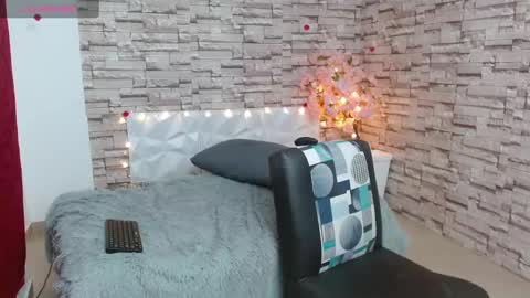 Snapshot of vanse_lust chatting on February 2025 11:48:01 PM Karuna online show from February 2025 11:48:01 PM