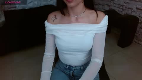 Snapshot of vanse_lust chatting on October 2025 10:41:02 PM Karuna online show from October 2025 10:41:02 PM