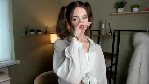 Charline online show from April 2026 09:56:02 AM
