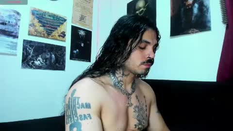 vanvelckan_ online show from April 2026 05:54:01 AM