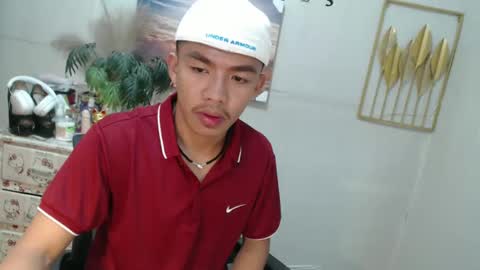 Snapshot of vanxxx2005 chatting on February 2025 09:27:02 PM vanxxx2005 online show from February 2025 09:27:02 PM